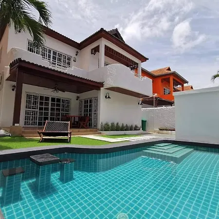 Kartar Pool Villa Pattaya